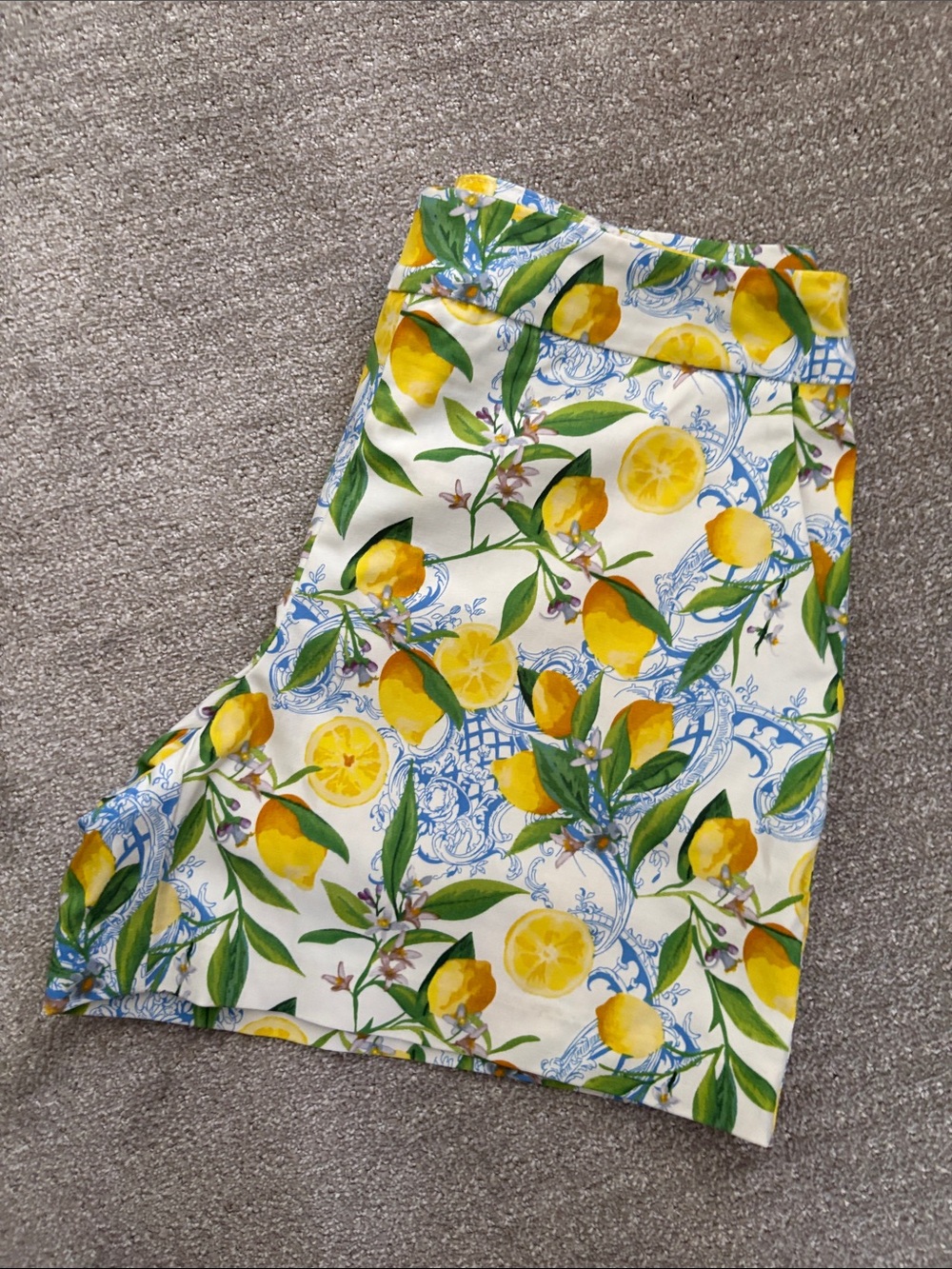 Iltm lemon print shorts
